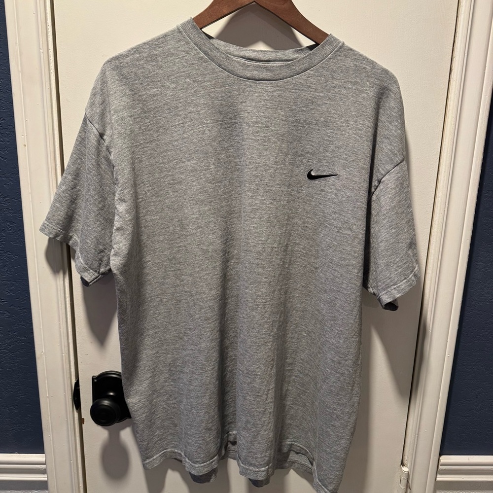 Nike Men's Heather Gray Short Sleeve Tee